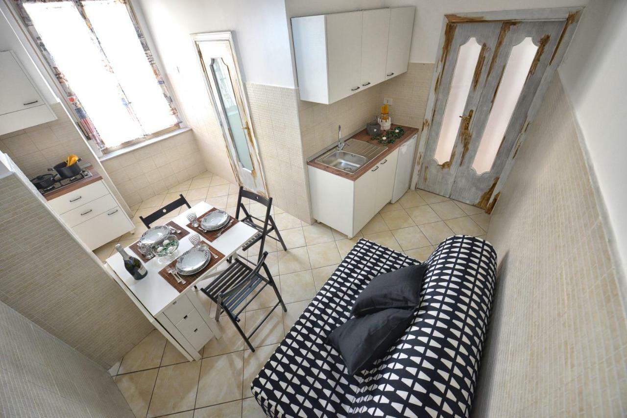 Casa Serena Napoli Esterno foto
