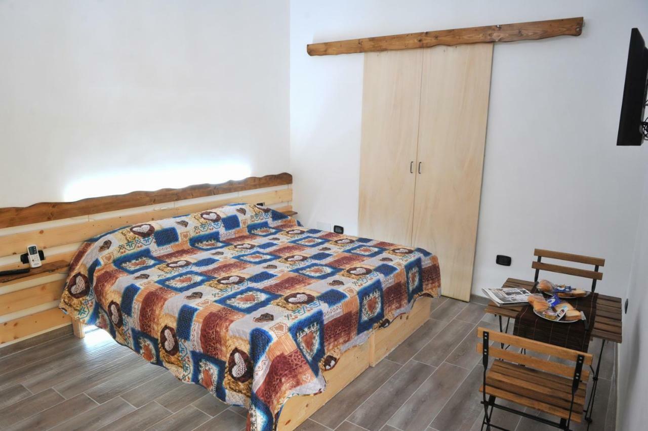 Casa Serena Napoli Esterno foto