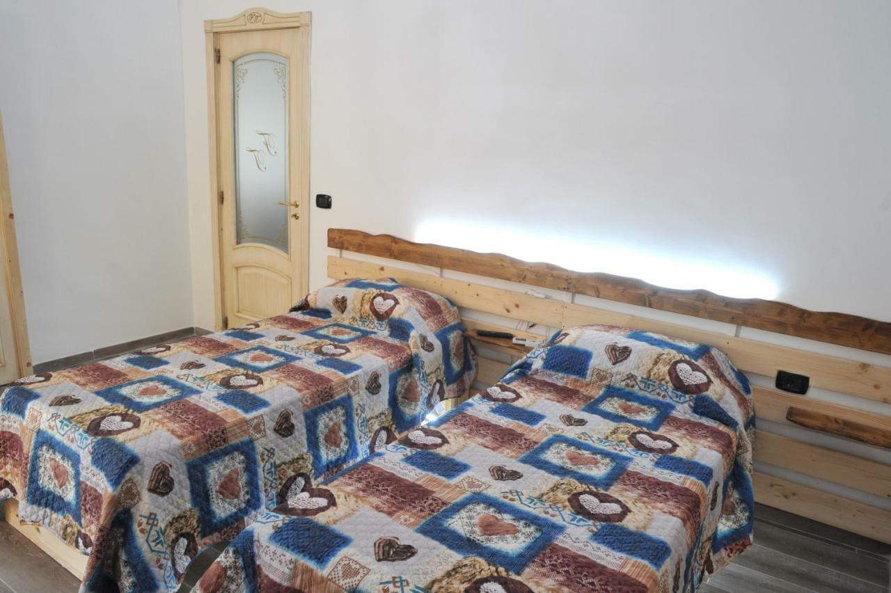 Casa Serena Napoli Esterno foto